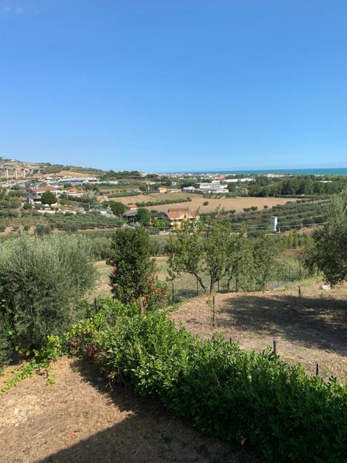 Вилла La Collina Sul Mare Джулианова Экстерьер фото